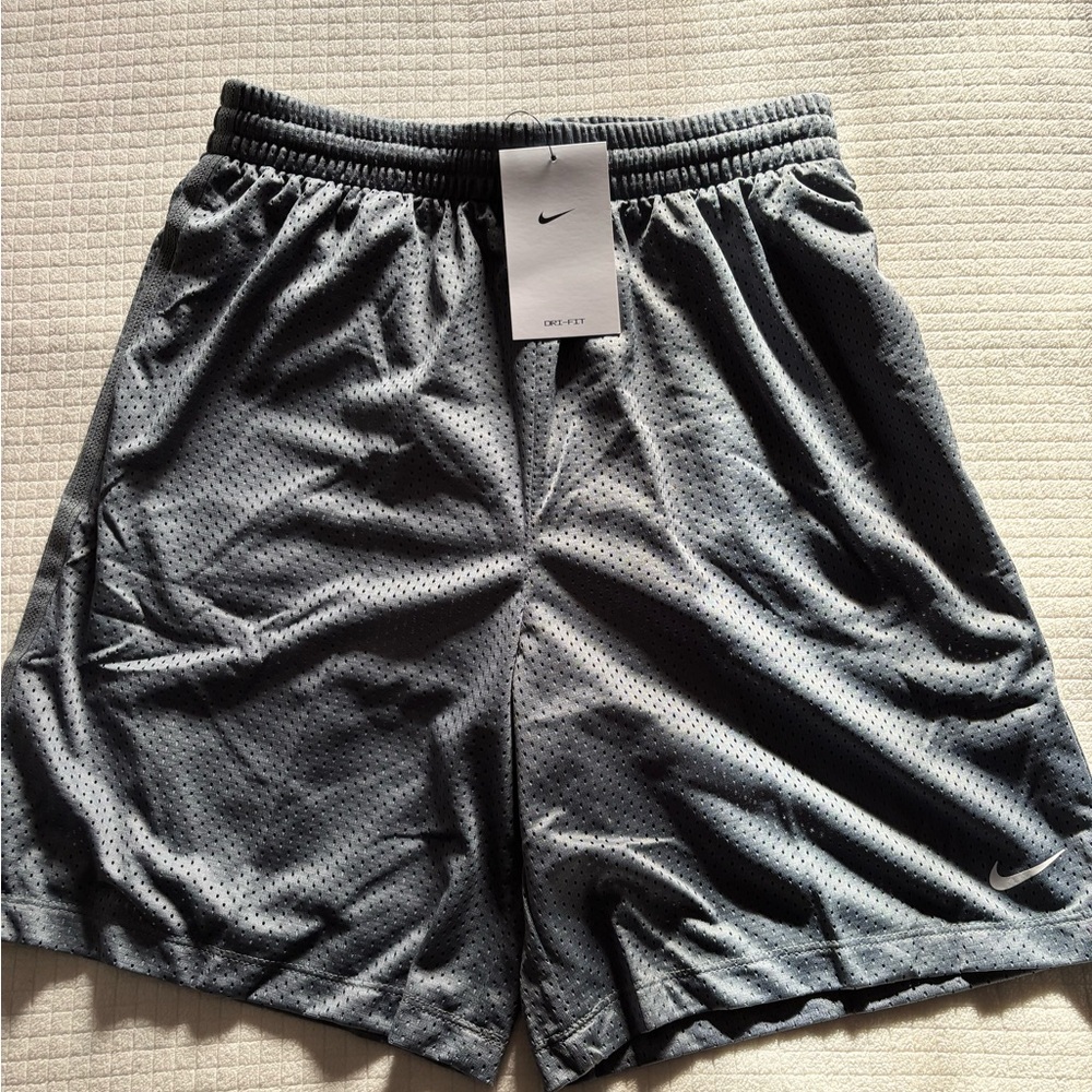 Nike Multi
Big Kids' (Boys') Dri-FIT Mesh Shorts